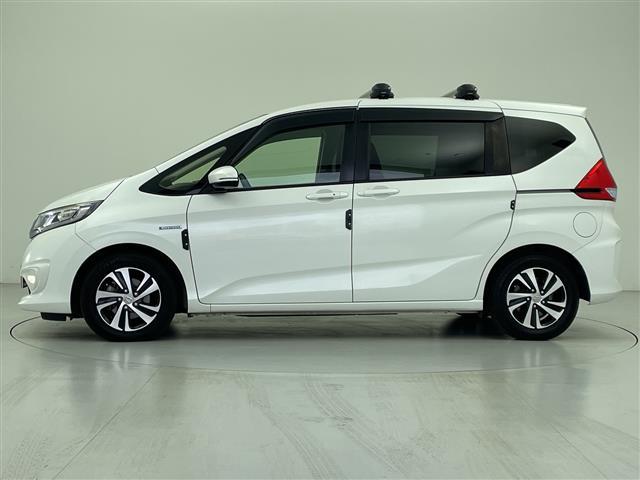 フリードハイブリッド ハイブリッド・Gホンダセンシング 禁煙 社外ナビ 両側パワースライドドア ルーフキャリア レーダークルーズコントロール 衝突軽減ブレーキ レーンキープアシスト RAZOシフトノブ ビルトインETC ハーフレザーシート LEDライト(17枚目)