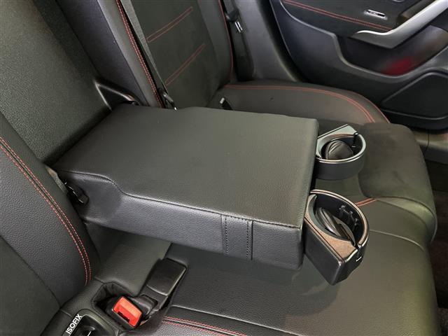 CLAクラス CLA200d 禁煙 純正ナビ パワーシート シートヒーター ブラインドスポットモニター レーンキープアシスト 衝突軽減ブレーキ オートマチックハイビーム レーダークルーズコントロール ETC2.0 バックカメラ(25枚目)