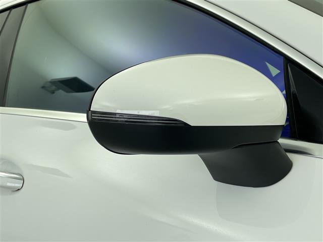 CLAクラス CLA200d 禁煙 純正ナビ パワーシート シートヒーター ブラインドスポットモニター レーンキープアシスト 衝突軽減ブレーキ オートマチックハイビーム レーダークルーズコントロール ETC2.0 バックカメラ(37枚目)