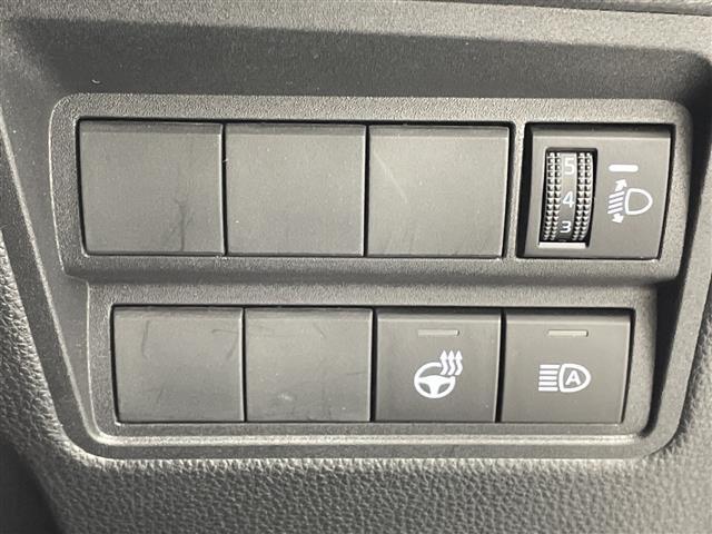 ヤリスクロス ハイブリッドZ 禁煙 純正8型ナビ シートヒーター ステアリングヒーター レーダークルーズコントロール ビルトインETC 前後ドライブレコーダー 衝突軽減ブレーキ レーンキープアシスト オートマチックハイビーム(8枚目)