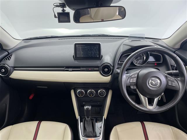 デミオ XDツーリング Lパッケージ マツダコネクトナビ CD DVD Bluetooth USB TV 衝突軽減ブレーキ 車線逸脱警報 誤発進抑制機能 ブラインドスポットミニター レーンキープアシスト バックカメラ オートライト(2枚目)