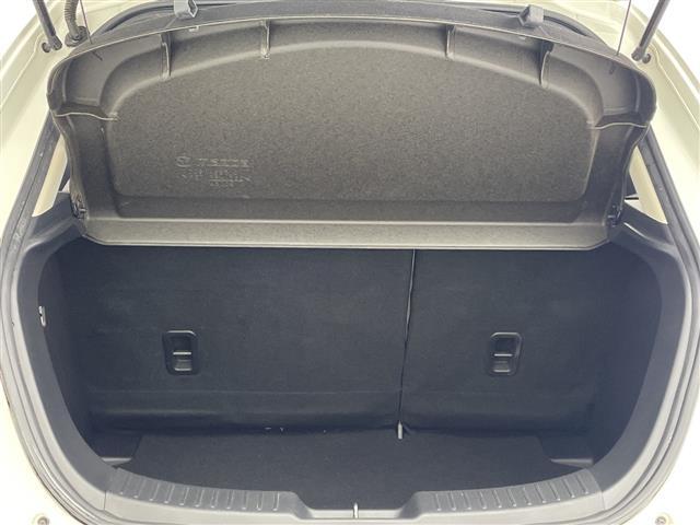 デミオ XDツーリング Lパッケージ マツダコネクトナビ CD DVD Bluetooth USB TV 衝突軽減ブレーキ 車線逸脱警報 誤発進抑制機能 ブラインドスポットミニター レーンキープアシスト バックカメラ オートライト(15枚目)