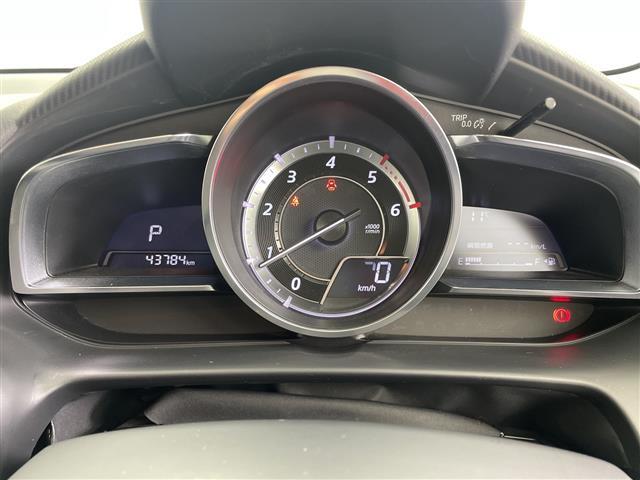 デミオ XDツーリング Lパッケージ マツダコネクトナビ CD DVD Bluetooth USB TV 衝突軽減ブレーキ 車線逸脱警報 誤発進抑制機能 ブラインドスポットミニター レーンキープアシスト バックカメラ オートライト(21枚目)