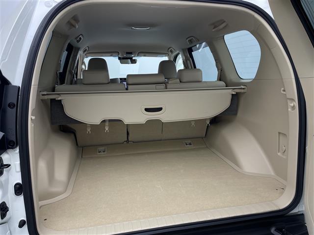 店頭在庫以外にも全国約４万台※の在庫から、ぴったりな１台をご提案します！※２０２３年１０月現在の在庫台数です。売約済の可能性があります。