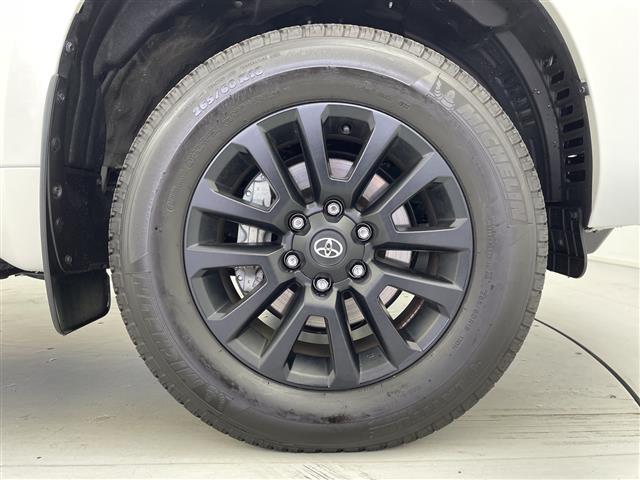 店頭販売もしておりますので、先に在庫が無くなってしまうこともございます。気になる車はまずはお問い合わせください！