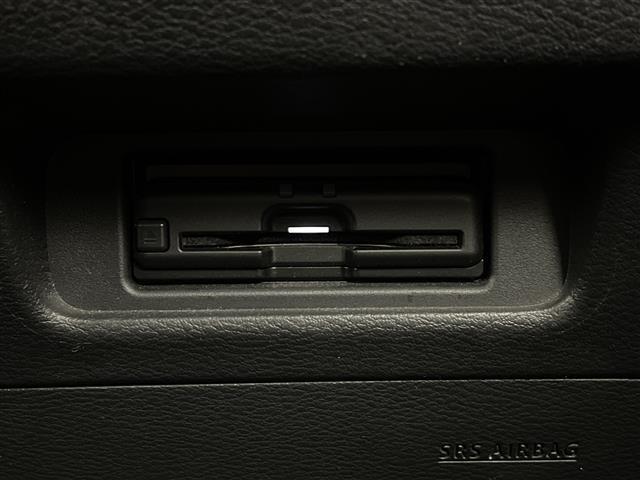 安心の全車保証付き！（※部分保証、国産車は納車後３ヶ月、輸入車は納車後１ヶ月の保証期間となります）。その他長期保証（有償）もご用意しております！※長期保証を付帯できる車両には条件がございます。