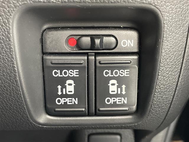 N-BOXカスタム G SSパッケージ 純正ナビ 両側パワースライドドア バックカメラ ETC Bluetooth ワンセグ DVD CD 衝突軽減 フォグランプ スマートキー スペアキー アイドリングストップ(6枚目)