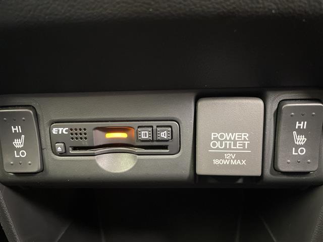 安心の全車保証付き！（※部分保証、国産車は納車後３ヶ月、輸入車は納車後１ヶ月の保証期間となります）。その他長期保証（有償）もご用意しております！※長期保証を付帯できる車両には条件がございます。