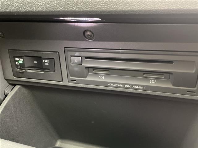 T-クロス TSI 1st 1オーナー 純正ナビ バックカメラ LED 禁煙(9枚目)