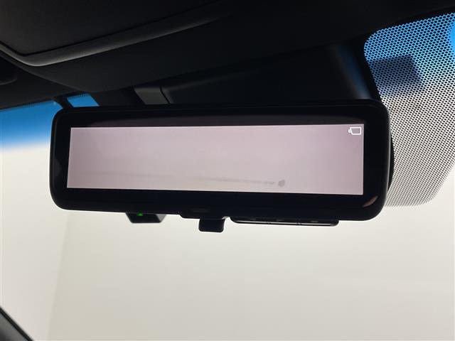 クラウンハイブリッド ＲＳアドバンス　禁煙　純正ナビ　全方位モニター　シートヒーター　ベンチレーション　ステアリングヒーター　衝突軽減ブレーキ　レーンキープアシスト　レーダークルーズコントロール　パワーシート　レザーシート　ＥＴＣ（9枚目）