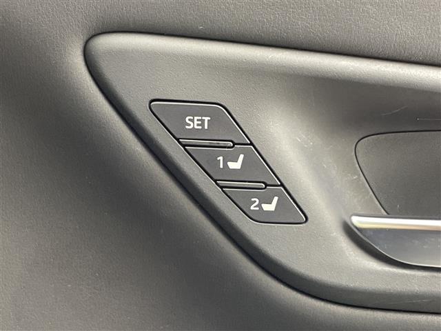 クラウンハイブリッド ＲＳアドバンス　禁煙　純正ナビ　全方位モニター　シートヒーター　ベンチレーション　ステアリングヒーター　衝突軽減ブレーキ　レーンキープアシスト　レーダークルーズコントロール　パワーシート　レザーシート　ＥＴＣ（14枚目）