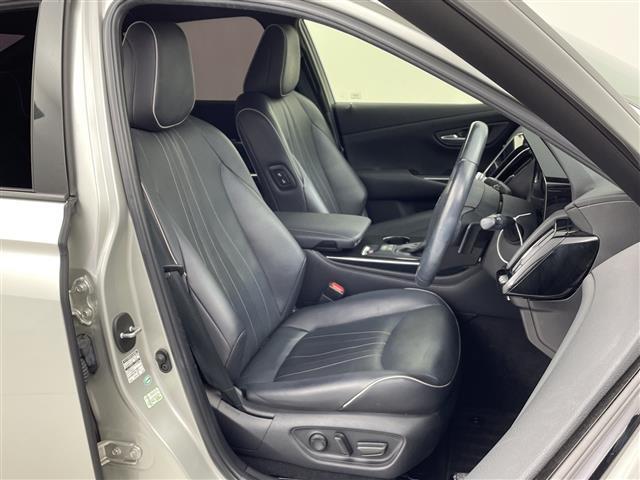 クラウンハイブリッド ＲＳアドバンス　禁煙　純正ナビ　全方位モニター　シートヒーター　ベンチレーション　ステアリングヒーター　衝突軽減ブレーキ　レーンキープアシスト　レーダークルーズコントロール　パワーシート　レザーシート　ＥＴＣ（15枚目）