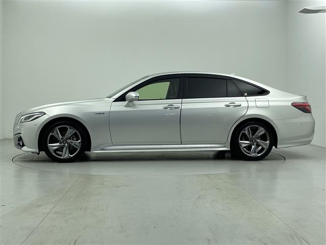 クラウンハイブリッド ＲＳアドバンス　禁煙　純正ナビ　全方位モニター　シートヒーター　ベンチレーション　ステアリングヒーター　衝突軽減ブレーキ　レーンキープアシスト　レーダークルーズコントロール　パワーシート　レザーシート　ＥＴＣ（20枚目）