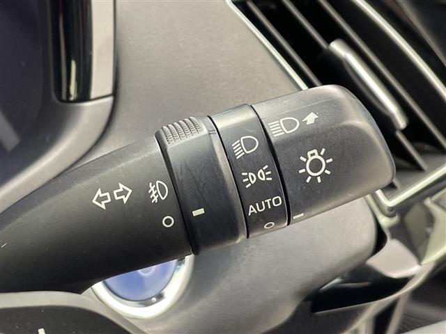 クラウンハイブリッド ＲＳアドバンス　禁煙　純正ナビ　全方位モニター　シートヒーター　ベンチレーション　ステアリングヒーター　衝突軽減ブレーキ　レーンキープアシスト　レーダークルーズコントロール　パワーシート　レザーシート　ＥＴＣ（21枚目）