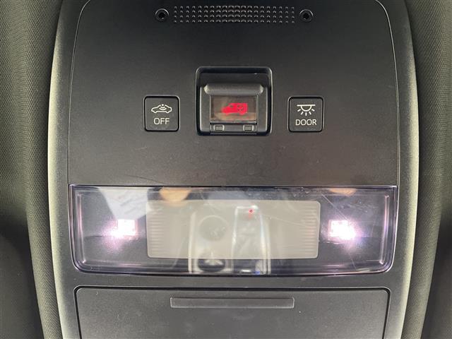 クラウンハイブリッド ＲＳアドバンス　禁煙　純正ナビ　全方位モニター　シートヒーター　ベンチレーション　ステアリングヒーター　衝突軽減ブレーキ　レーンキープアシスト　レーダークルーズコントロール　パワーシート　レザーシート　ＥＴＣ（27枚目）