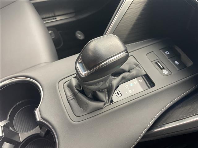 ハリアー Ｇ　ワンオーナー　純正１２．３インチナビ　ＢＴ／フルセグ　ドラレコ付きデジタルインナーミラー　ＥＴＣ２．０　レーダークルーズコントロール　ＢＳＭ　バックカメラ　パワーバックドア　パワーシート（32枚目）