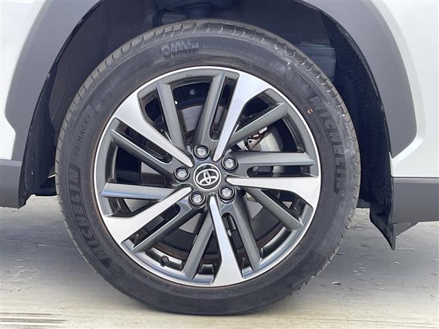 カローラクロス ハイブリッド　Ｚ　禁煙　全方位モニター　ガラスルーフ　レーダークルーズコントロール　シートヒーター　ＥＴＣ　ハーフレザーシート　衝突軽減ブレーキ　レーンキープアシスト　オートハイビーム　ブラインドスポットモニター（20枚目）