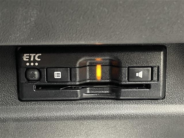 気になる車はすぐにお問い合わせください！画面右側の００６６から始まる無料ダイヤルからお問い合わせ下さい！専門スタッフがお車のご質問にお答えいたします！