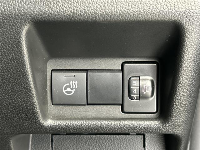 スペーシアカスタム ハイブリッドＸＳ　禁煙　社外８インチナビ　両側パワースライドドア　バックカメラ　シートヒーター　ステアリングヒーター　ＥＴＣ　追従クルコン　ドラレコ型ミラー　衝突軽減　コーナーセンサー　レーンキープ　Ｂｌｕｅｔｏｏｔｈ（10枚目）