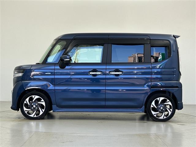 スペーシアカスタム ハイブリッドＸＳ　禁煙　社外８インチナビ　両側パワースライドドア　バックカメラ　シートヒーター　ステアリングヒーター　ＥＴＣ　追従クルコン　ドラレコ型ミラー　衝突軽減　コーナーセンサー　レーンキープ　Ｂｌｕｅｔｏｏｔｈ（17枚目）