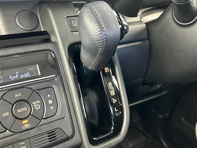 スペーシアカスタム ハイブリッドＸＳ　禁煙　社外８インチナビ　両側パワースライドドア　バックカメラ　シートヒーター　ステアリングヒーター　ＥＴＣ　追従クルコン　ドラレコ型ミラー　衝突軽減　コーナーセンサー　レーンキープ　Ｂｌｕｅｔｏｏｔｈ（27枚目）