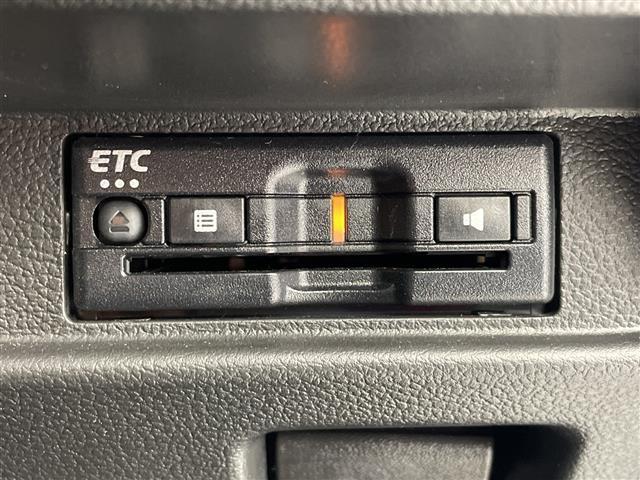 スペーシアカスタム ハイブリッドXSターボ 禁煙車//純正9インチナビ/Bluetooth/フルセグTV/HDMI/USB/Android Auto/Apple CarPlay/全方位カメラ/追従クルーズコントロール/両側パワースライドドア(9枚目)