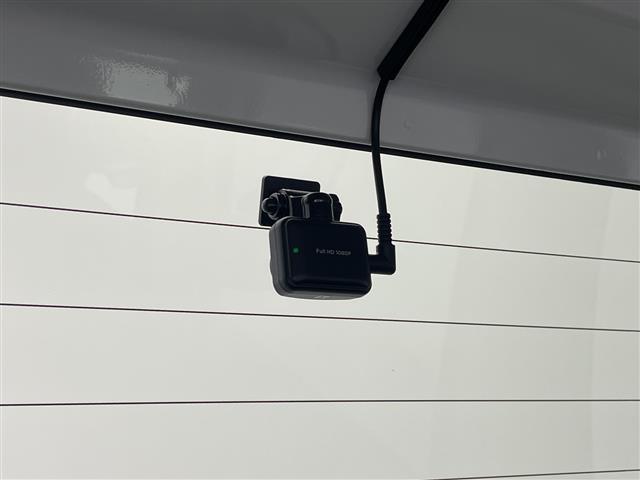 スペーシアカスタム ハイブリッドXSターボ 禁煙車//純正9インチナビ/Bluetooth/フルセグTV/HDMI/USB/Android Auto/Apple CarPlay/全方位カメラ/追従クルーズコントロール/両側パワースライドドア(27枚目)