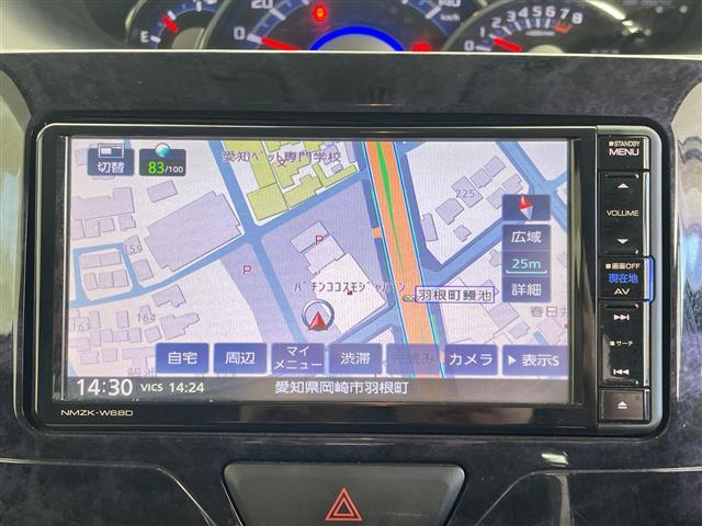 タント カスタムＸ　トップエディションリミテッドＳＡＩＩＩ　純正ナビ　全方位モニター　シートヒーター　両側パワースライドドア　衝突軽減ブレーキ　レーンキープアシスト　オートマチックハイビーム　ハーフレザーシート　前方ドライブレコーダー　スマートキー（3枚目）