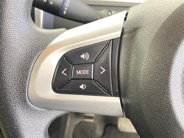 タント カスタムＸ　トップエディションリミテッドＳＡＩＩＩ　純正ナビ　全方位モニター　シートヒーター　両側パワースライドドア　衝突軽減ブレーキ　レーンキープアシスト　オートマチックハイビーム　ハーフレザーシート　前方ドライブレコーダー　スマートキー（8枚目）