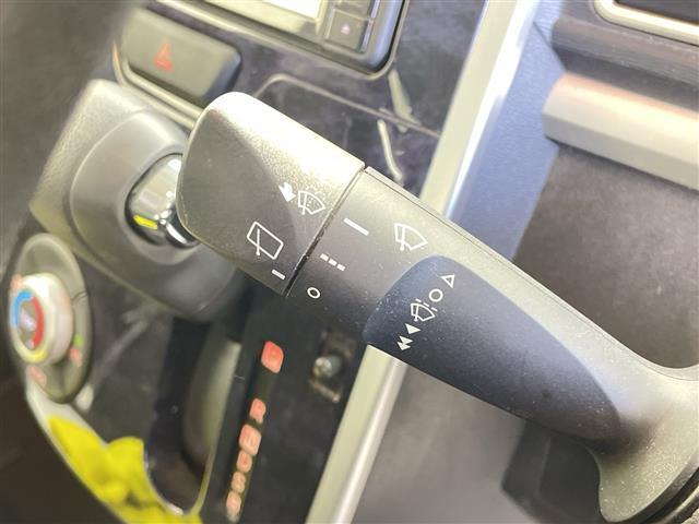 タント カスタムＸ　トップエディションリミテッドＳＡＩＩＩ　純正ナビ　全方位モニター　シートヒーター　両側パワースライドドア　衝突軽減ブレーキ　レーンキープアシスト　オートマチックハイビーム　ハーフレザーシート　前方ドライブレコーダー　スマートキー（18枚目）