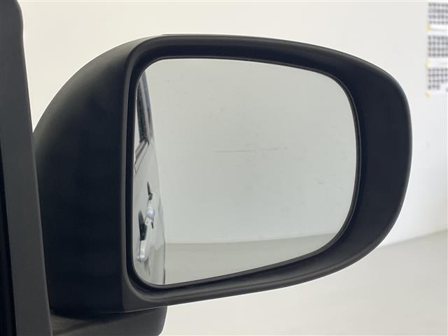 タント カスタムＸ　トップエディションリミテッドＳＡＩＩＩ　純正ナビ　全方位モニター　シートヒーター　両側パワースライドドア　衝突軽減ブレーキ　レーンキープアシスト　オートマチックハイビーム　ハーフレザーシート　前方ドライブレコーダー　スマートキー（28枚目）