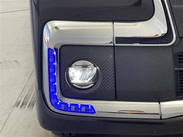 タント カスタムＸ　トップエディションリミテッドＳＡＩＩＩ　純正ナビ　全方位モニター　シートヒーター　両側パワースライドドア　衝突軽減ブレーキ　レーンキープアシスト　オートマチックハイビーム　ハーフレザーシート　前方ドライブレコーダー　スマートキー（36枚目）