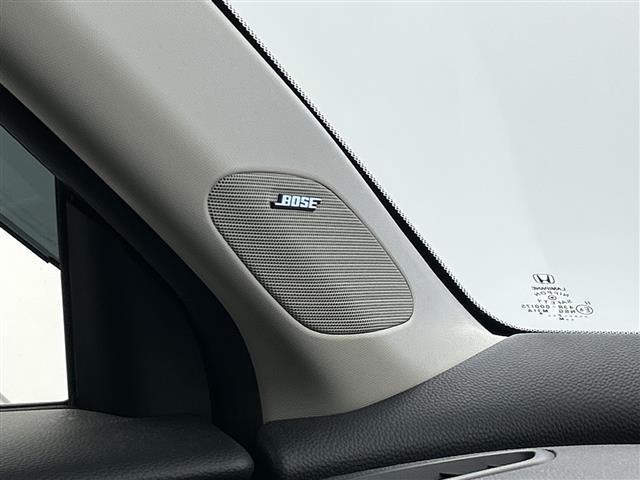 ZR-V Z 禁煙 純正ナビ BOSE 全周囲カメラ 電動リアゲート パワーシート シートヒーター ステアリングヒーター 衝突軽減 コーナーセンサー レーンキープ ブラインドスポットモニター ワイヤレス充電(5枚目)