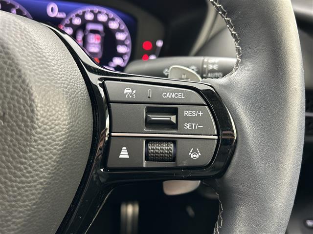 ZR-V Z 禁煙 純正ナビ BOSE 全周囲カメラ 電動リアゲート パワーシート シートヒーター ステアリングヒーター 衝突軽減 コーナーセンサー レーンキープ ブラインドスポットモニター ワイヤレス充電(10枚目)