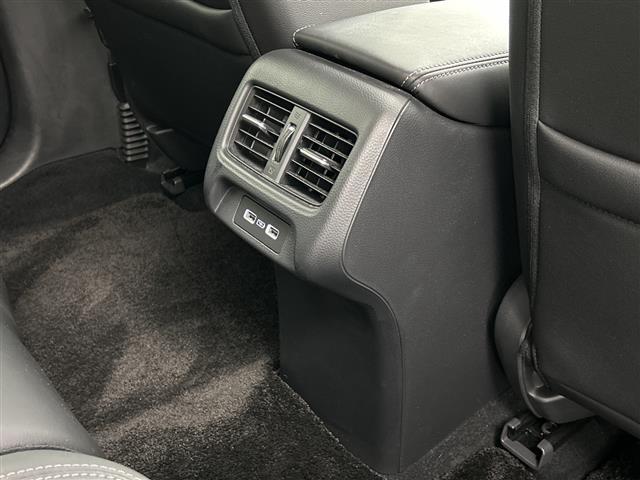 ZR-V Z 禁煙 純正ナビ BOSE 全周囲カメラ 電動リアゲート パワーシート シートヒーター ステアリングヒーター 衝突軽減 コーナーセンサー レーンキープ ブラインドスポットモニター ワイヤレス充電(28枚目)