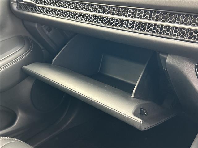 ZR-V Z 禁煙 純正ナビ BOSE 全周囲カメラ 電動リアゲート パワーシート シートヒーター ステアリングヒーター 衝突軽減 コーナーセンサー レーンキープ ブラインドスポットモニター ワイヤレス充電(29枚目)