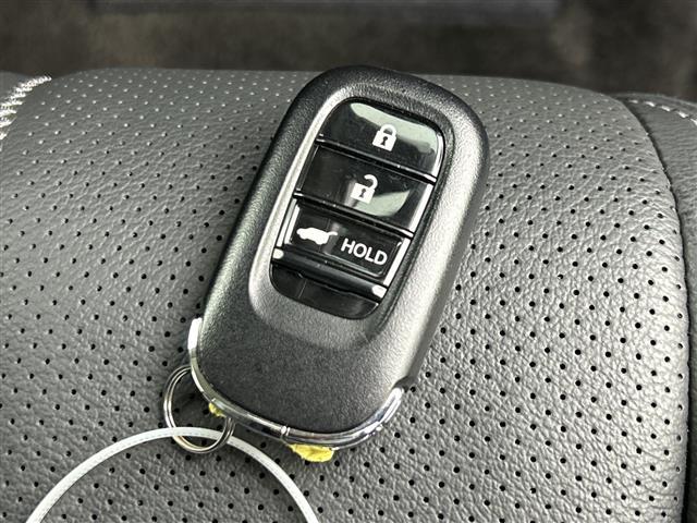 ZR-V Z 禁煙 純正ナビ BOSE 全周囲カメラ 電動リアゲート パワーシート シートヒーター ステアリングヒーター 衝突軽減 コーナーセンサー レーンキープ ブラインドスポットモニター ワイヤレス充電(32枚目)