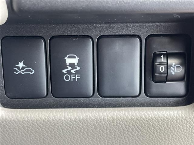 デイズルークス Ｘ　禁煙　純正ナビ　全方位モニター　両側パワースライドドア　前方ドライブレコーダー　衝突軽減ブレーキ　Ｂｌｕｅｔｏｏｔｈ　ＣＤ　ＤＶＤ（9枚目）