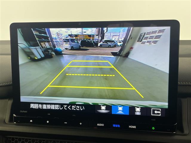 ステップワゴン ｅ：ＨＥＶスパーダ　登録済未使用　純正１１インチナビ　１５インチフリップダウンモニター　両側パワースライドドア　バックカメラ　シートヒーター　衝突軽減　コーナーセンサー　レーンキープ　電動リアゲート　追従クルコン（4枚目）