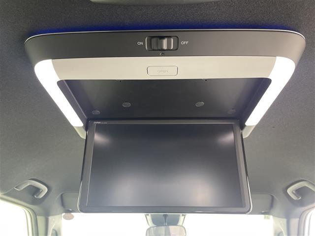 ステップワゴン ｅ：ＨＥＶスパーダ　登録済未使用　純正１１インチナビ　１５インチフリップダウンモニター　両側パワースライドドア　バックカメラ　シートヒーター　衝突軽減　コーナーセンサー　レーンキープ　電動リアゲート　追従クルコン（11枚目）