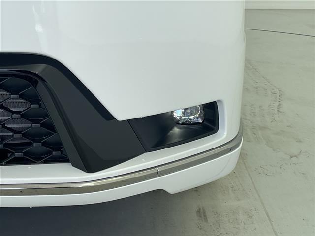 ステップワゴン ｅ：ＨＥＶスパーダ　登録済未使用　純正１１インチナビ　１５インチフリップダウンモニター　両側パワースライドドア　バックカメラ　シートヒーター　衝突軽減　コーナーセンサー　レーンキープ　電動リアゲート　追従クルコン（39枚目）