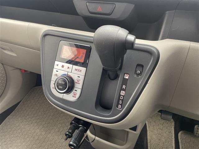 パッソ Ｘ　ＬパッケージＳ　禁煙　ドラレコ　衝突軽減　コーナーセンサー　オートマチックハイビーム　スマートキー　パワーステアリンク゛パワーウィンドウ　アイドリングストップ　オーディオ（6枚目）