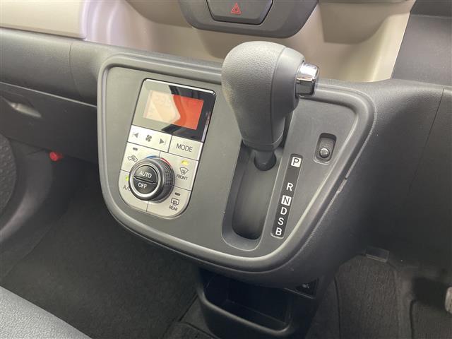 ブーン シルク　Ｇパッケージ　ＳＡＩＩ　禁煙　純正ナビ　バックカメラ　シートヒーター　ビルドインＥＴＣ　衝突軽減　レーンキープ　コーナーセンサー　Ｂｌｕｅｔｏｏｔｈ　フルセグ　ＤＶＤ　ＣＤ　スマートキー　スペアキー（21枚目）