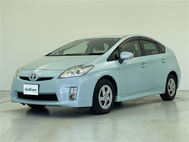 プリウス Ｓ　禁煙　純正ナビ　バックカメラ　ドラレコ　ビルドインＥＴＣ　Ｂｌｕｅｔｏｏｔｈ　フルセグ　ＤＶＤ　ＣＤ　ＳＤ　スペアキー　スマートキー　オートライト（30枚目）