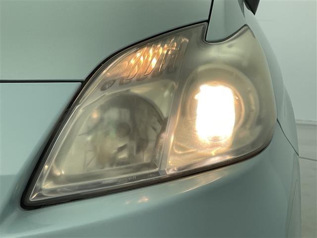 プリウス Ｓ　禁煙　純正ナビ　バックカメラ　ドラレコ　ビルドインＥＴＣ　Ｂｌｕｅｔｏｏｔｈ　フルセグ　ＤＶＤ　ＣＤ　ＳＤ　スペアキー　スマートキー　オートライト（35枚目）