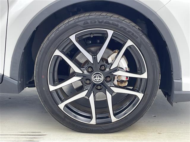 Ｃ－ＨＲ Ｓ　ＧＲスポーツ　禁煙　純正ディスプレイオーディオ　バックカメラ　シートヒーター　前後ドラレコ　ビルドインＥＴＣ　衝突軽減　クリアランスソナー　レーンキープ　オートハイビーム　Ｂｌｕｅｔｏｏｔｈ（15枚目）