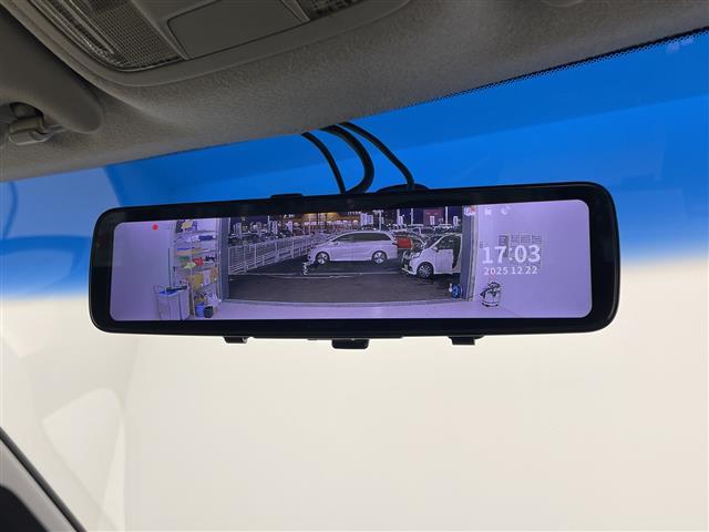 ステップワゴンスパーダ Ｚ　禁煙　純正ナビ　ミラー一体型ドライブレコーダー　ビルトインＥＴＣ　両側パワースライドドア　クルーズコントロール　スマートキー　オートライト（6枚目）