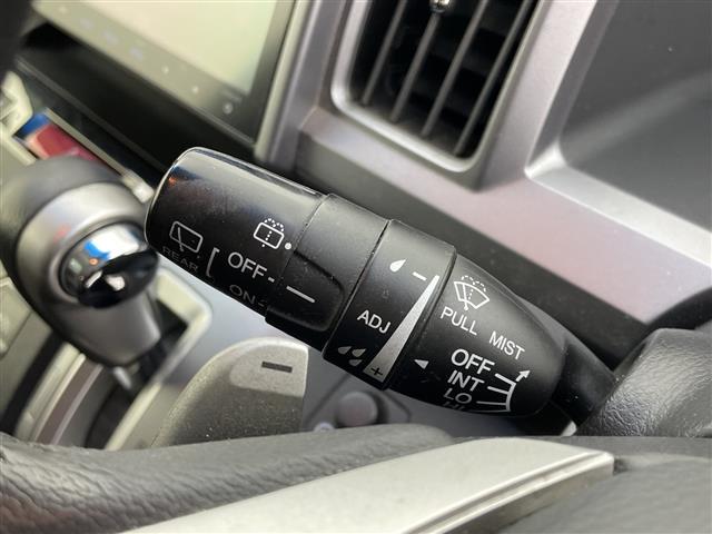 ステップワゴンスパーダ Ｚ　禁煙　純正ナビ　ミラー一体型ドライブレコーダー　ビルトインＥＴＣ　両側パワースライドドア　クルーズコントロール　スマートキー　オートライト（19枚目）