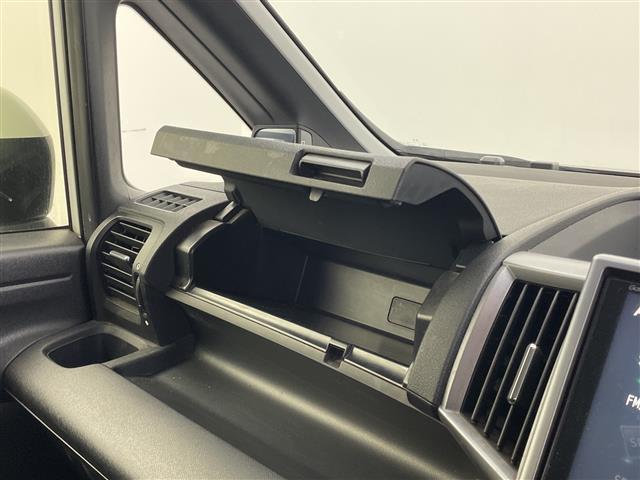 ステップワゴンスパーダ Ｚ　禁煙　純正ナビ　ミラー一体型ドライブレコーダー　ビルトインＥＴＣ　両側パワースライドドア　クルーズコントロール　スマートキー　オートライト（28枚目）