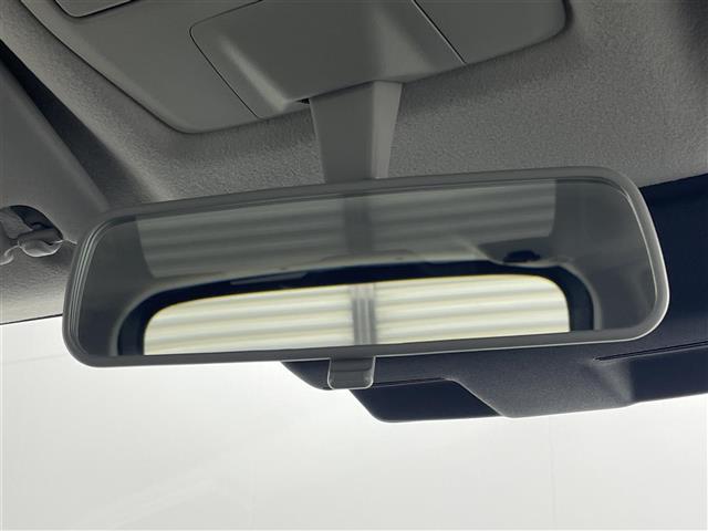 ソリオ ハイブリッドＭＺ　禁煙　純正９インチナビ　アラウンドビューモニター　両側パワースライドドア　ＥＴＣ　追従クルコン　衝突軽減　コーナーセンサー　レーンキープ　オートハイビーム　Ｂｌｕｅｔｏｏｔｈ　フルセグ　スペアキー（12枚目）